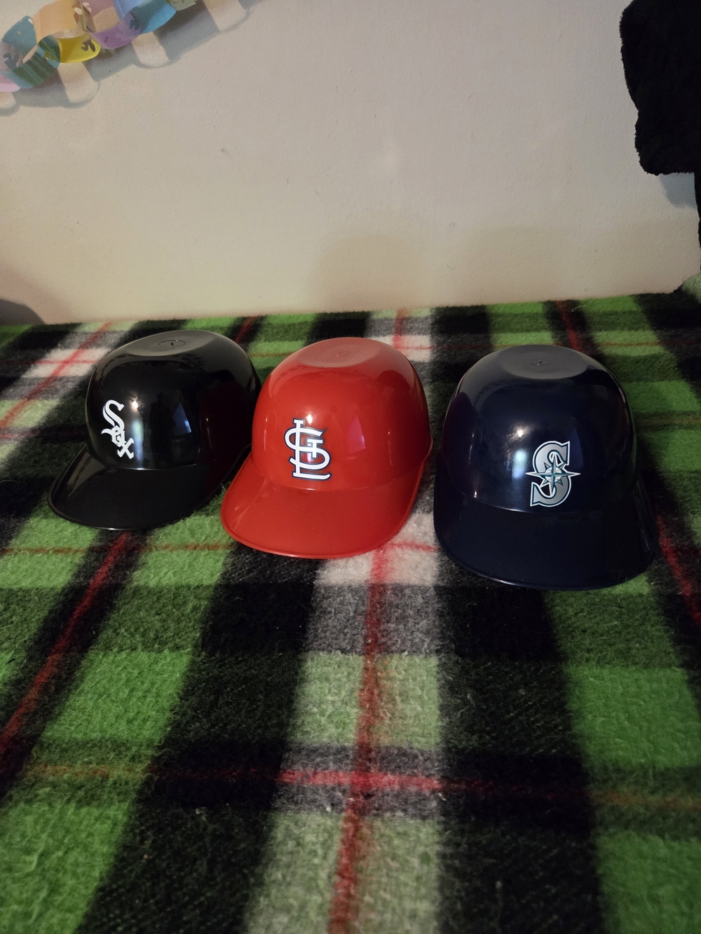 Lot of 3 souvenir baseball helmet decor bowls collectable sox st. Louis mariners